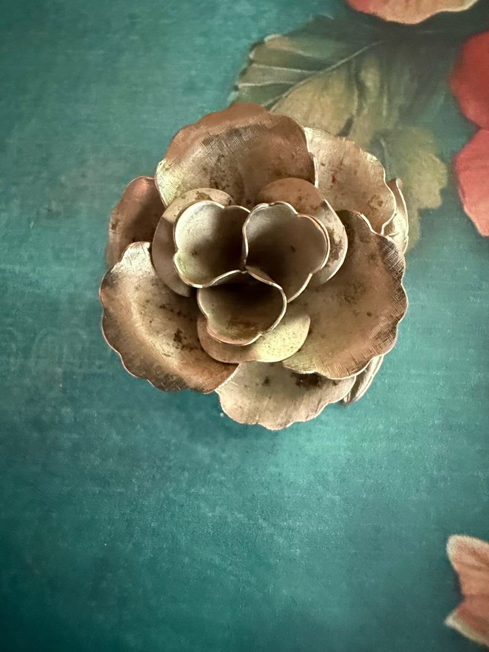 Vintage Metal Flower Brooch.